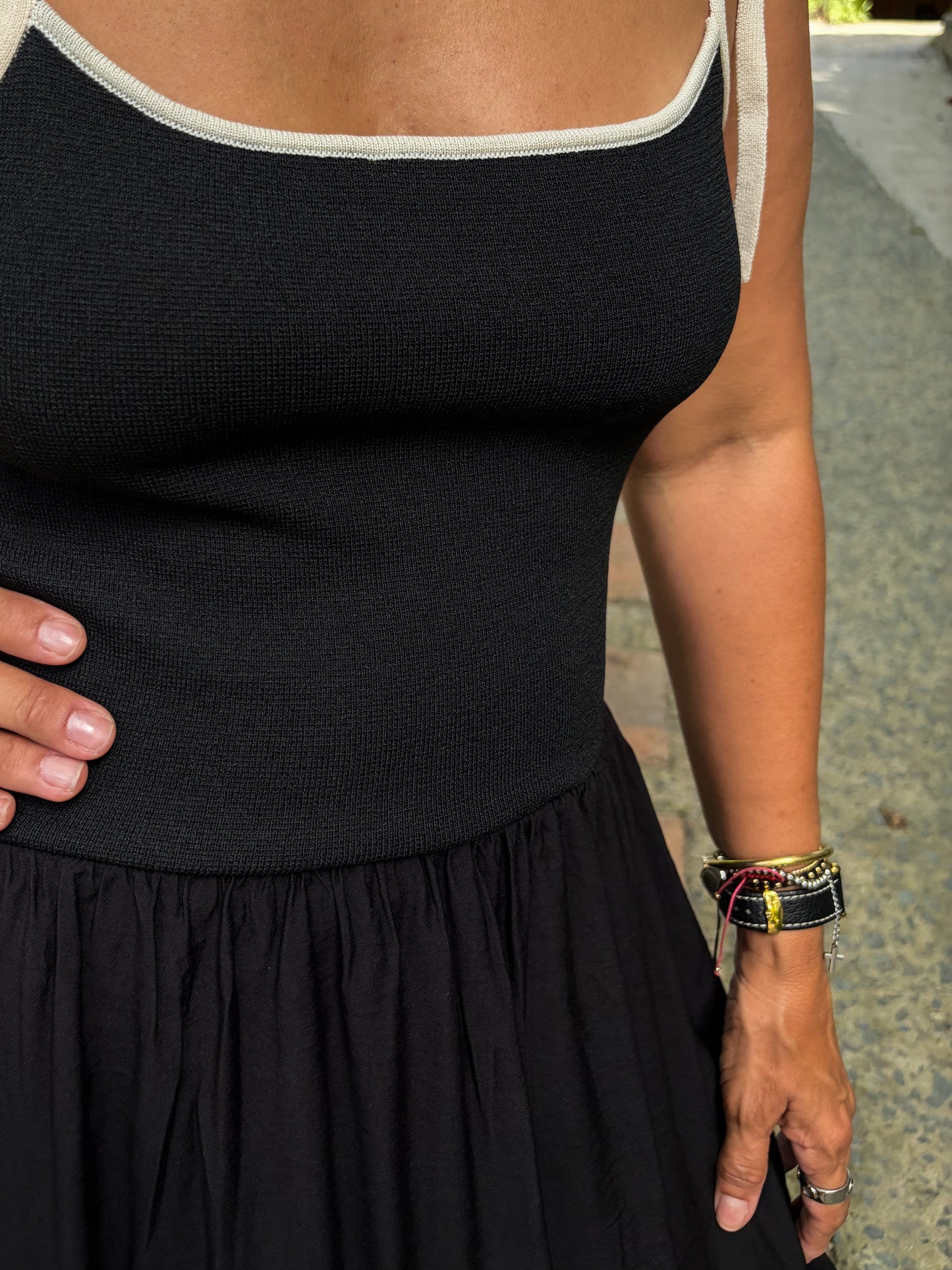 Contrast Black Midi Dress