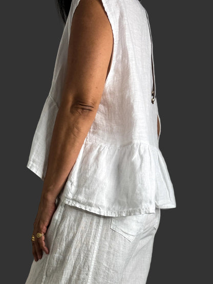 White Linen Blouse/Vest 🇮🇹