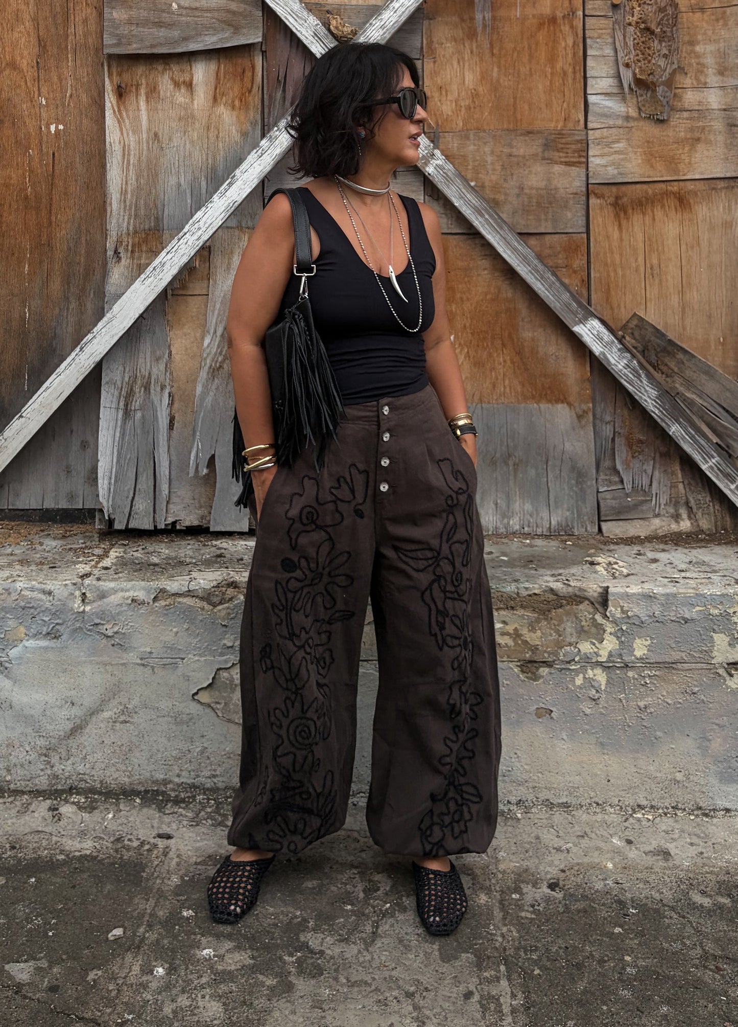 Embroidered Barrel Pants