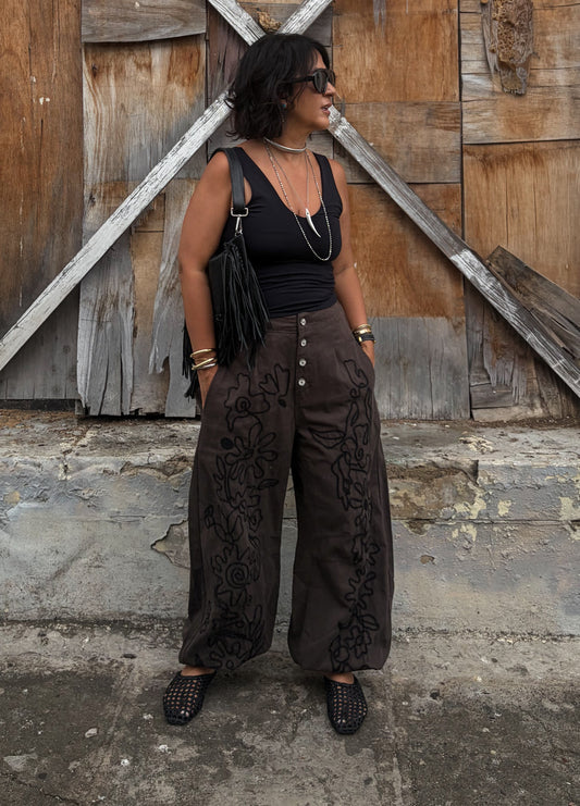 Embroidered Barrel Pants