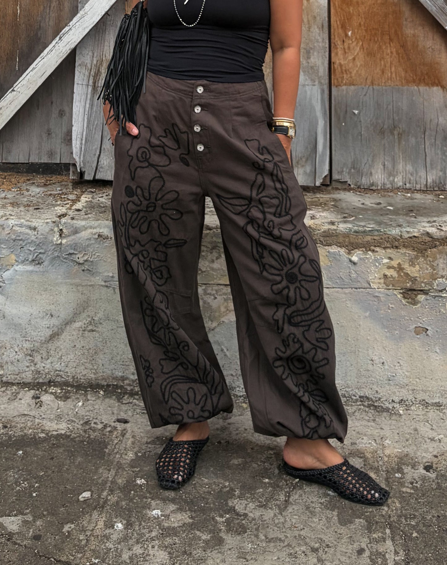 Embroidered Barrel Pants