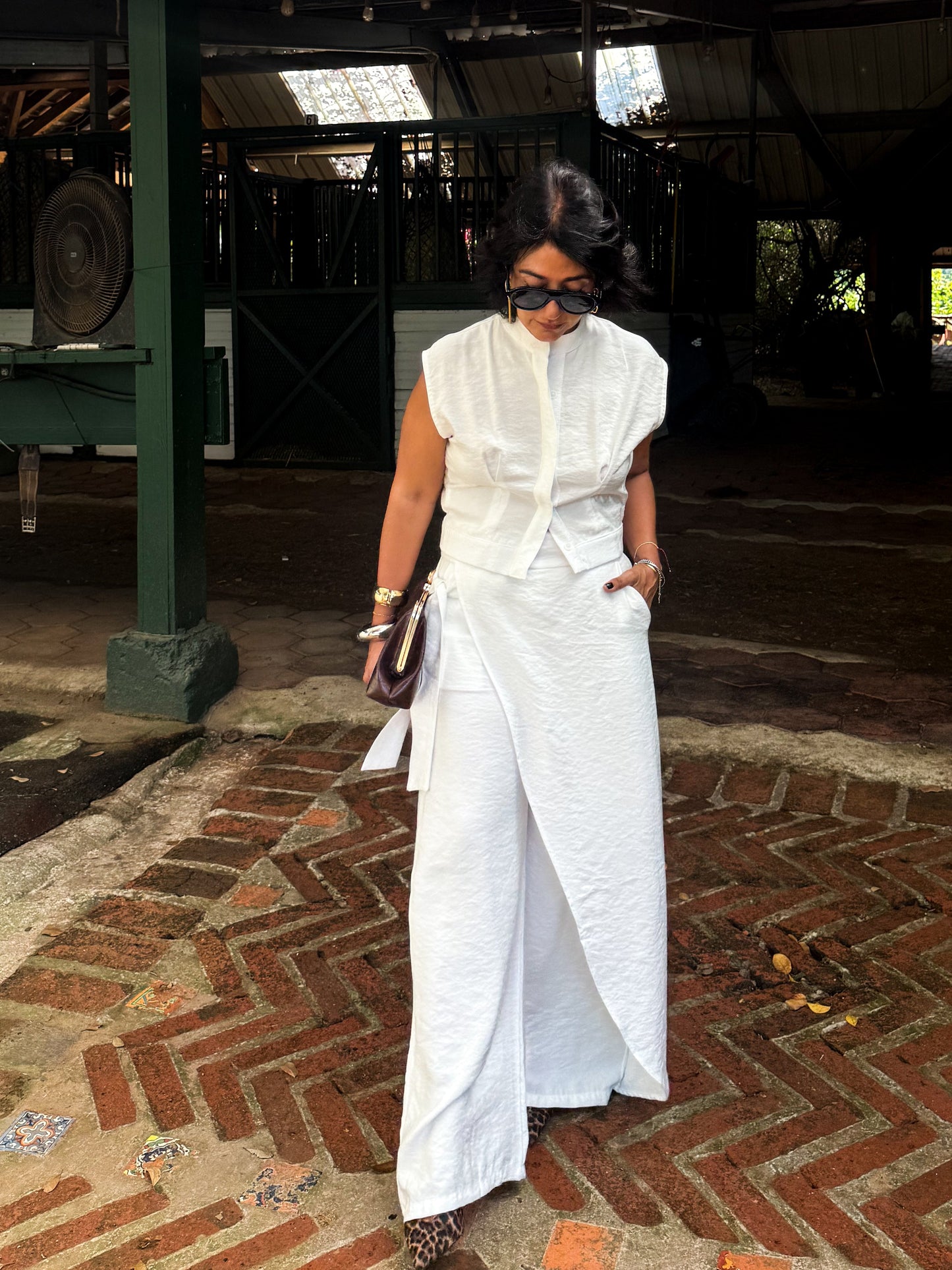Asymmetric Front Overlay Pants 🇨🇴